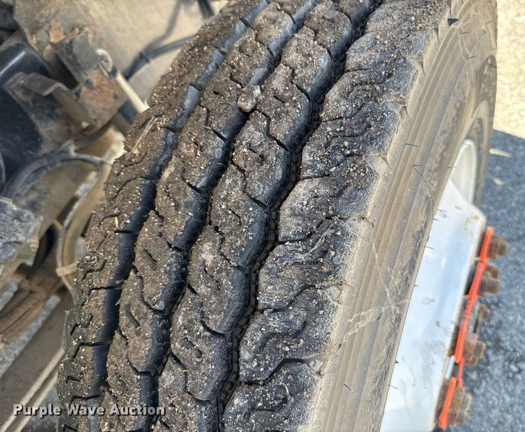 image for item EJ8710 2016 International 7400 refuse truck