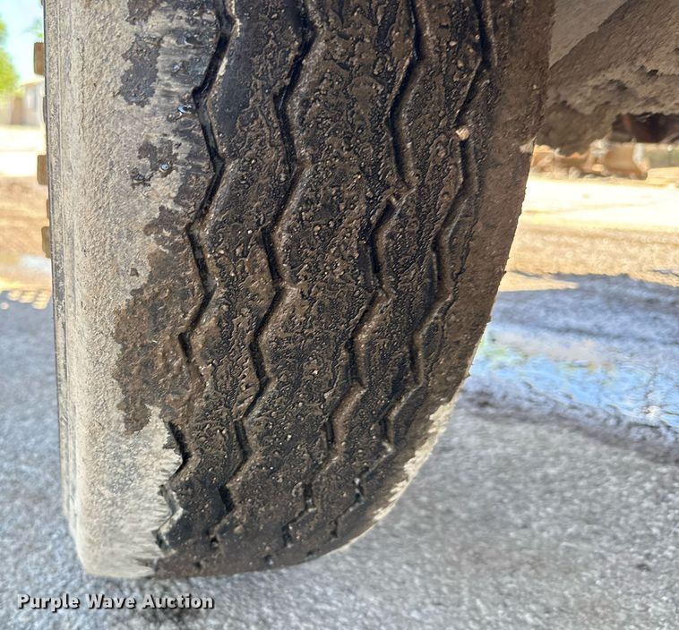 image for item EJ8710 2016 International 7400 refuse truck