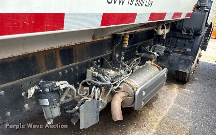 image for item EJ8711 2019 Hino 195 refuse truck