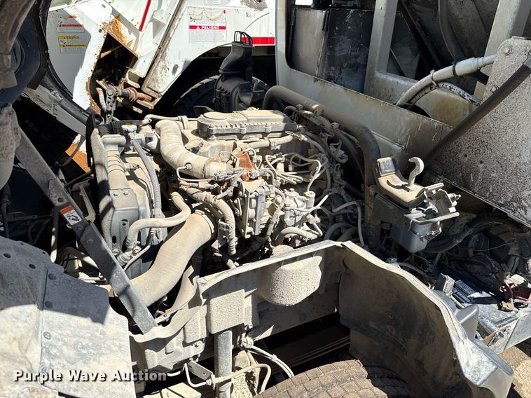 image for item EJ8711 2019 Hino 195 refuse truck