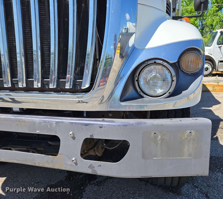 image for item EJ8712 2016 International 7400 refuse truck