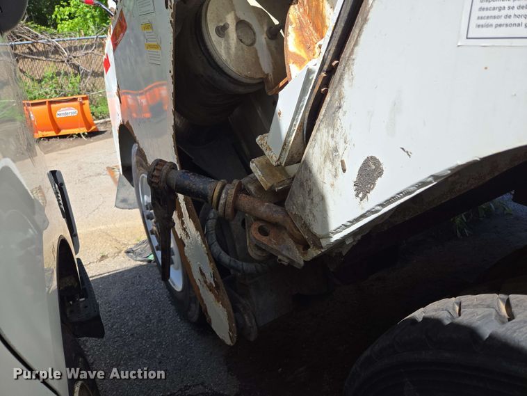 image for item EJ8712 2016 International 7400 refuse truck