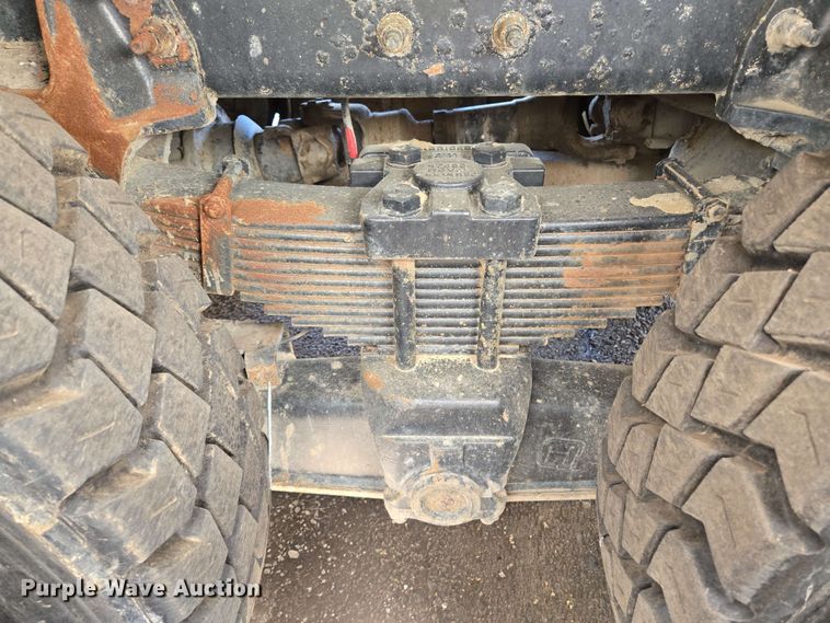 image for item EJ8712 2016 International 7400 refuse truck