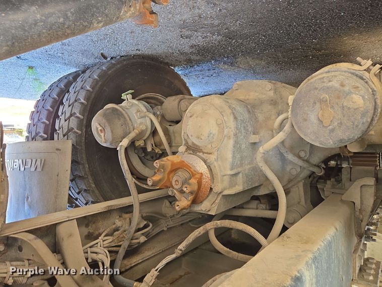 image for item EJ8712 2016 International 7400 refuse truck