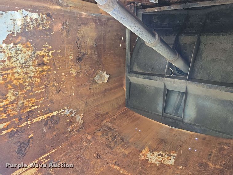 image for item EJ8712 2016 International 7400 refuse truck