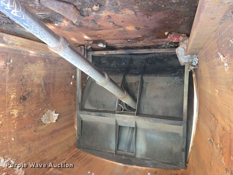 image for item EJ8712 2016 International 7400 refuse truck