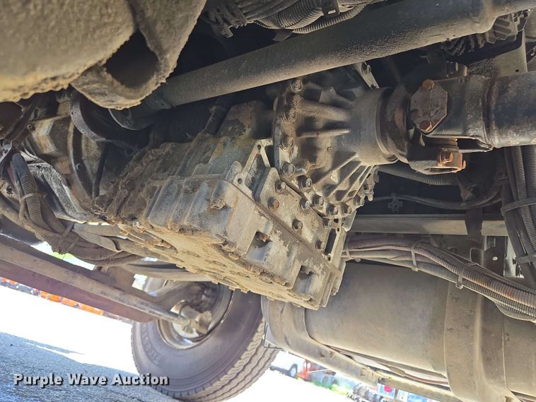 image for item EJ8712 2016 International 7400 refuse truck