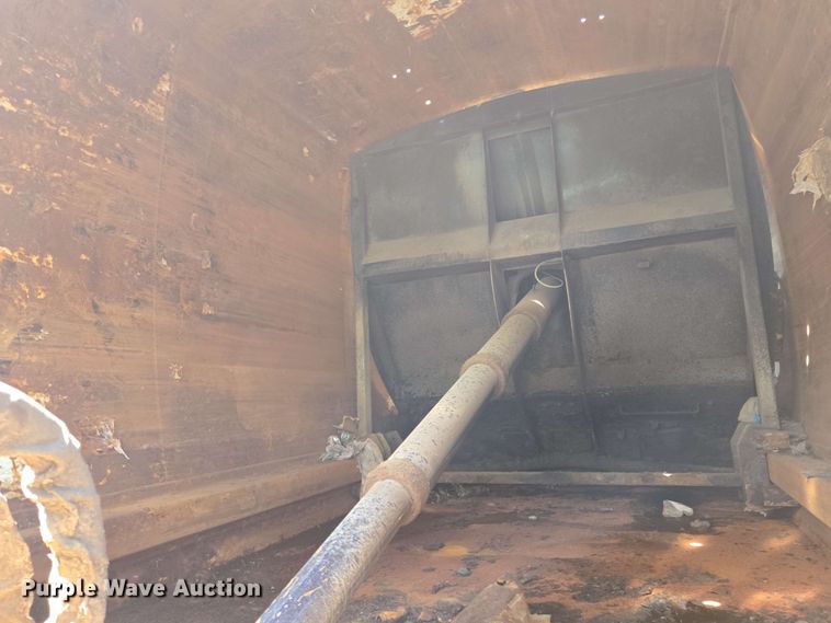 image for item EJ8712 2016 International 7400 refuse truck