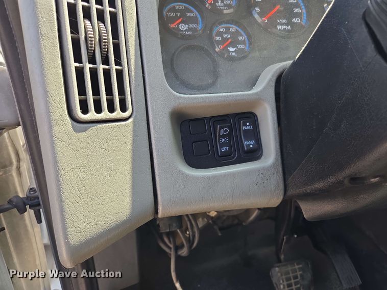 image for item EJ8712 2016 International 7400 refuse truck