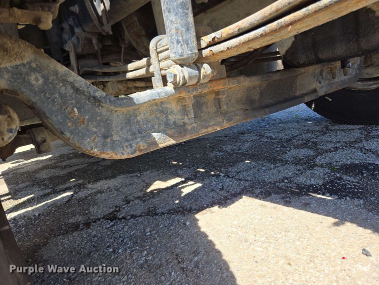 image for item EJ8712 2016 International 7400 refuse truck