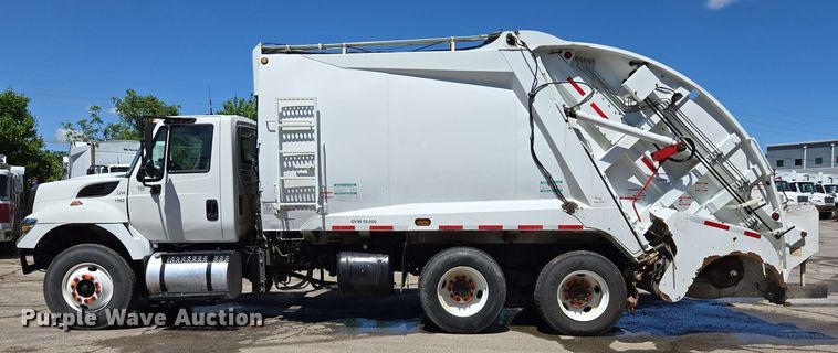 image for item EJ8713 2016 International 7400 refuse truck