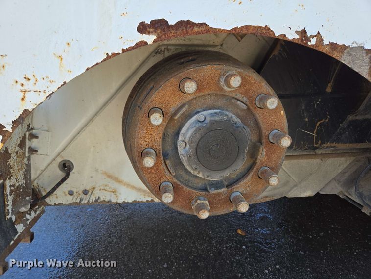 image for item EJ8713 2016 International 7400 refuse truck