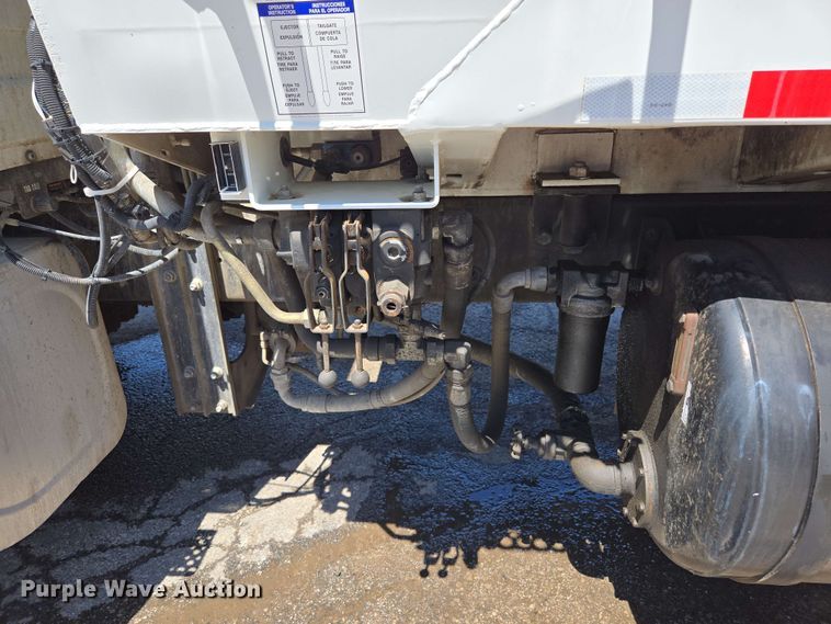 image for item EJ8713 2016 International 7400 refuse truck