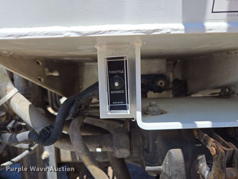 image for item EJ8713 2016 International 7400 refuse truck