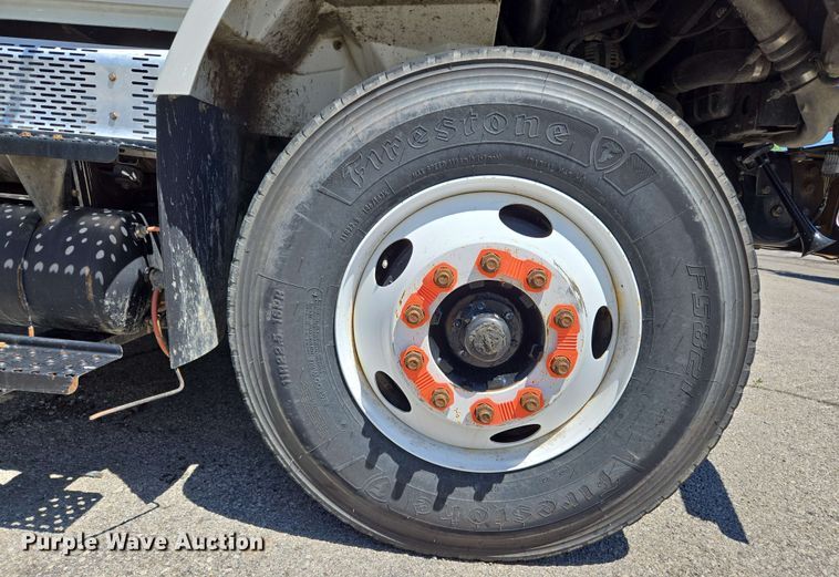 image for item EJ8713 2016 International 7400 refuse truck