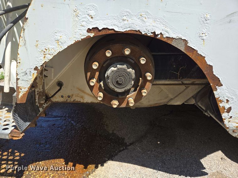 image for item EJ8713 2016 International 7400 refuse truck