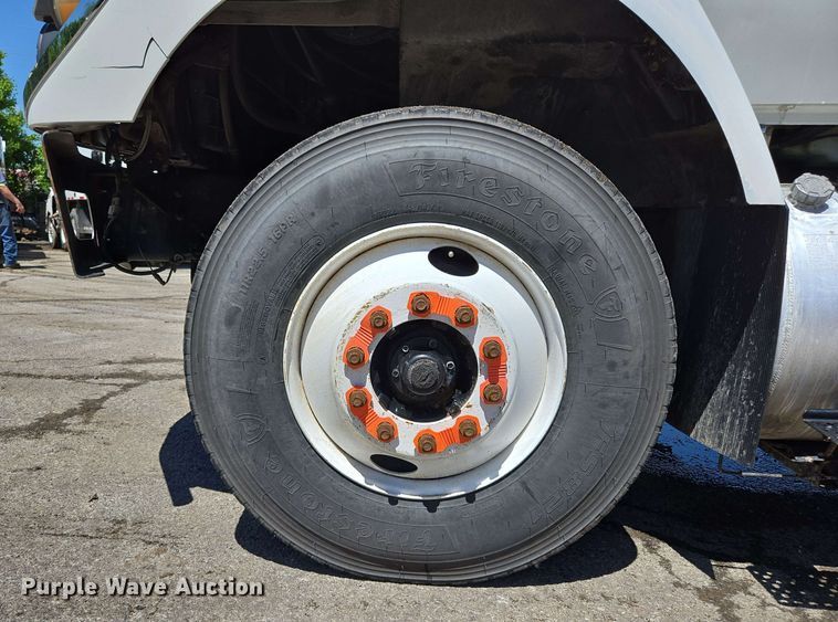 image for item EJ8713 2016 International 7400 refuse truck