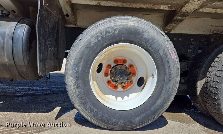 image for item EJ8713 2016 International 7400 refuse truck