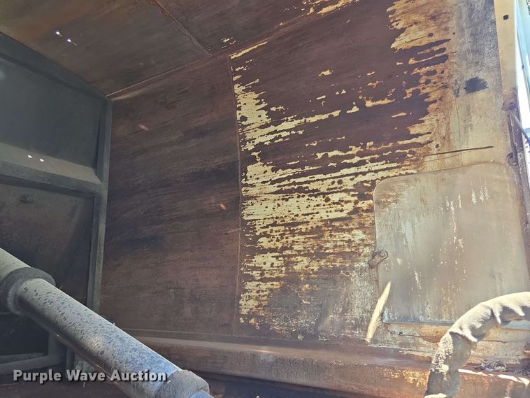 image for item EJ8714 2016 International 7400 refuse truck