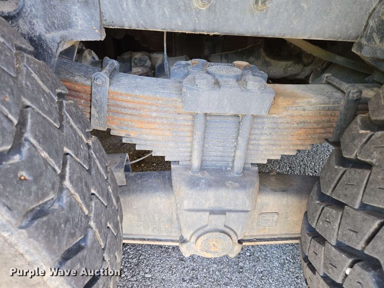 image for item EJ8714 2016 International 7400 refuse truck