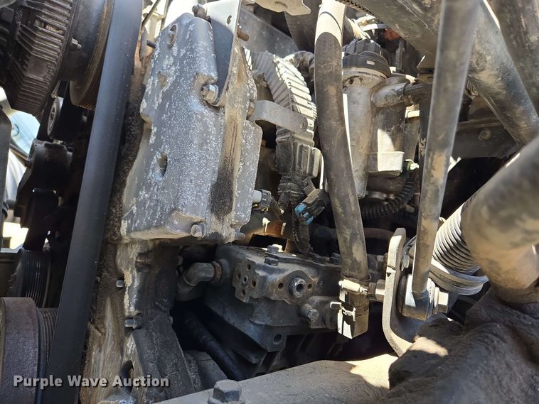 image for item EJ8714 2016 International 7400 refuse truck