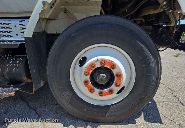 image for item EJ8714 2016 International 7400 refuse truck