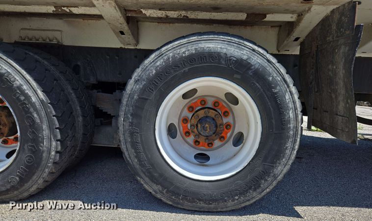 image for item EJ8714 2016 International 7400 refuse truck