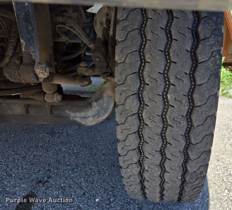 image for item EJ8714 2016 International 7400 refuse truck