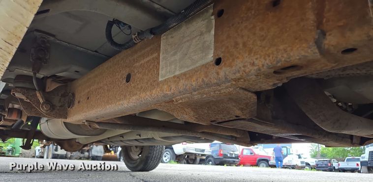 image for item EJ8715 2003 GMC Sierra 1500 pickup truck