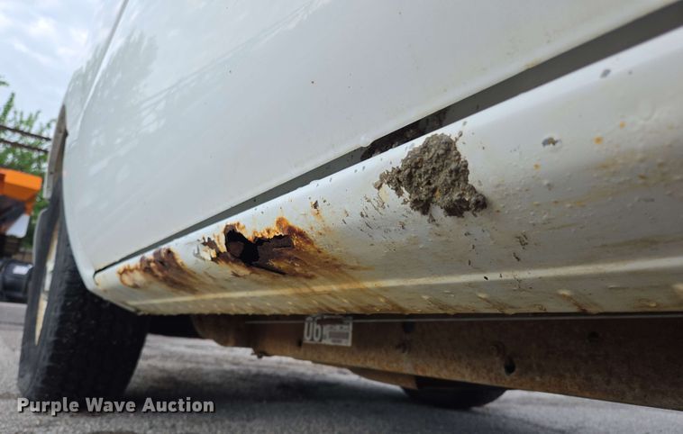 image for item EJ8715 2003 GMC Sierra 1500 pickup truck