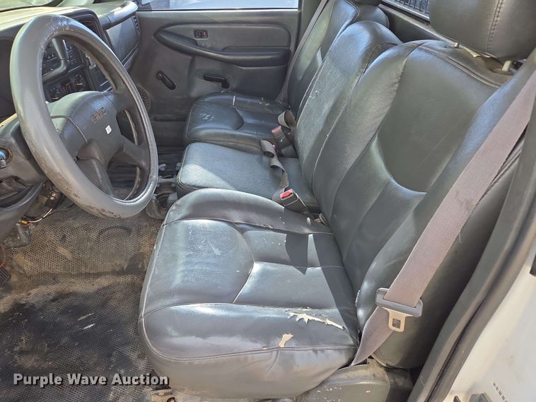 image for item EJ8715 2003 GMC Sierra 1500 pickup truck