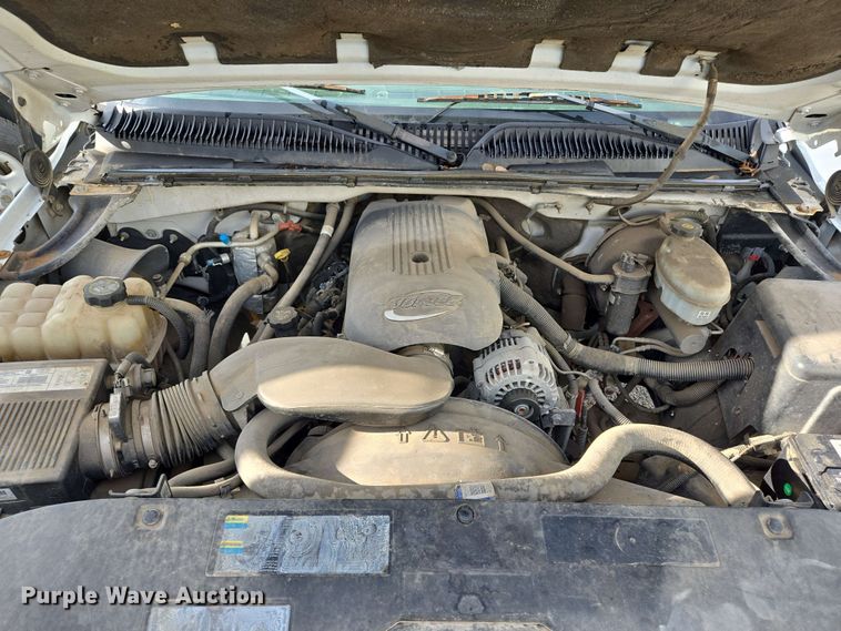 image for item EJ8715 2003 GMC Sierra 1500 pickup truck