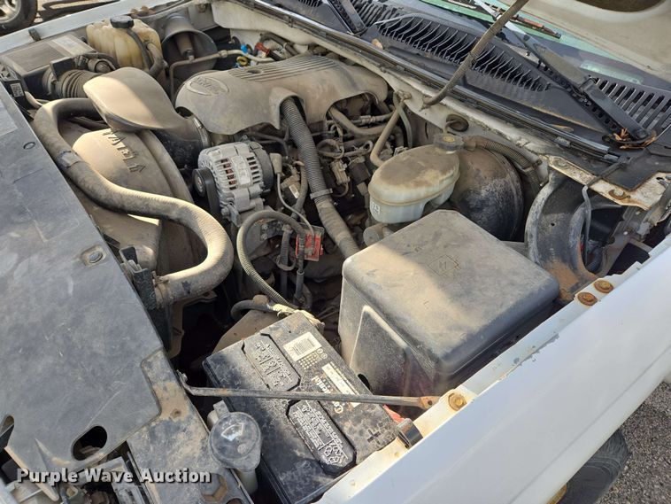 image for item EJ8715 2003 GMC Sierra 1500 pickup truck