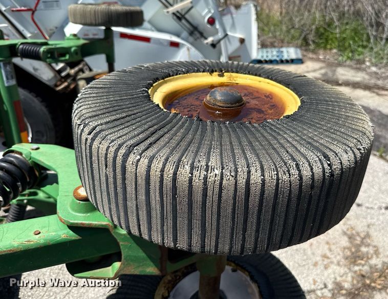 image for item EJ8716 John Deere HX15 batwing rotary mower