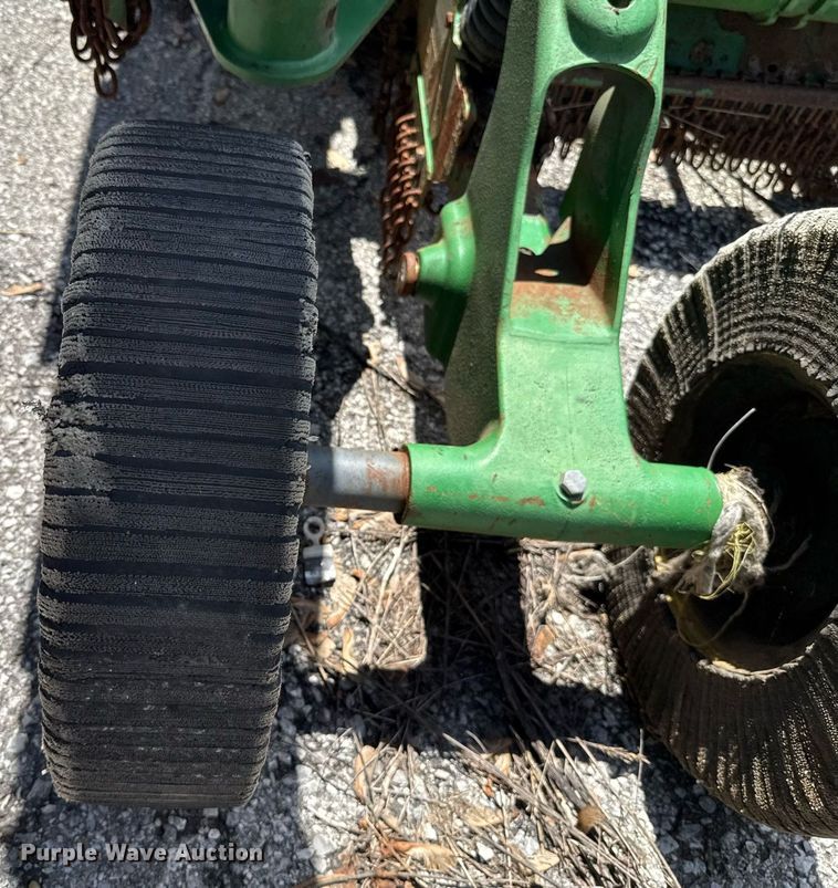 image for item EJ8716 John Deere HX15 batwing rotary mower