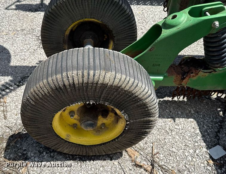 image for item EJ8716 John Deere HX15 batwing rotary mower