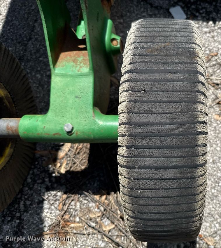 image for item EJ8716 John Deere HX15 batwing rotary mower