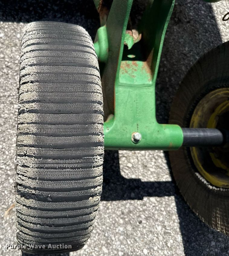 image for item EJ8716 John Deere HX15 batwing rotary mower