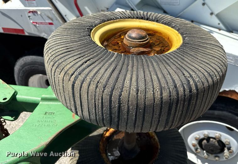 image for item EJ8716 John Deere HX15 batwing rotary mower