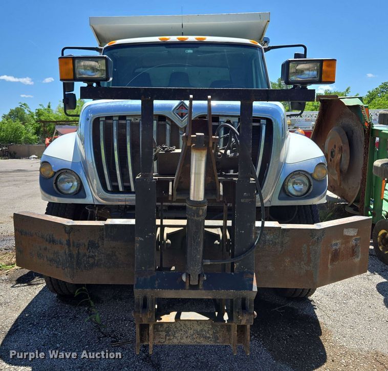 image for item EJ8717 2008 International 7400 dump truck