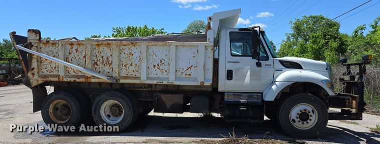 image for item EJ8717 2008 International 7400 dump truck