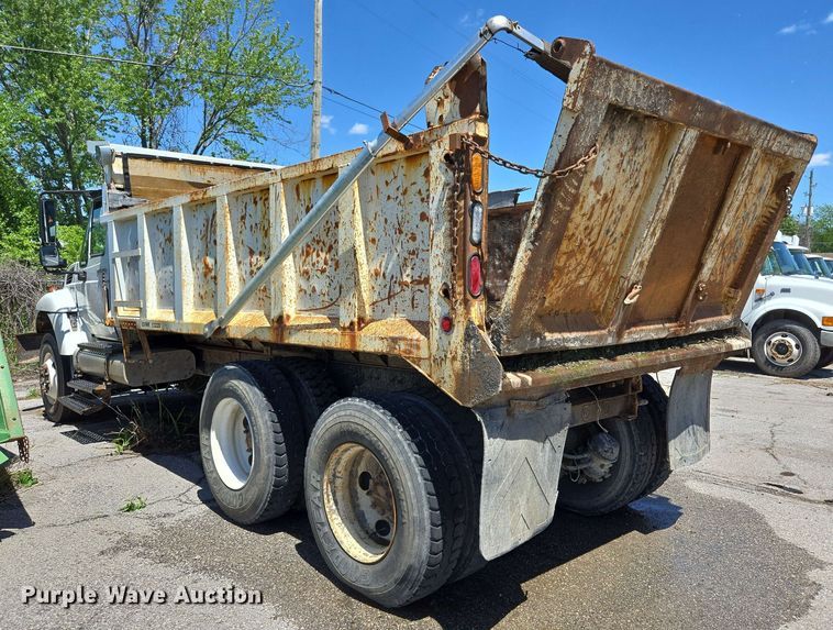 image for item EJ8717 2008 International 7400 dump truck