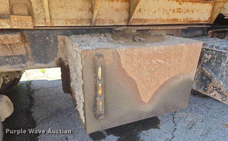 image for item EJ8717 2008 International 7400 dump truck