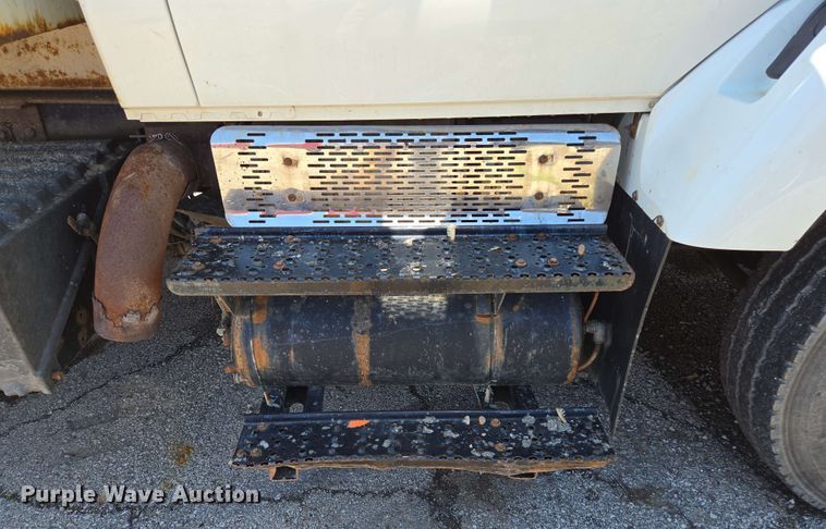 image for item EJ8717 2008 International 7400 dump truck