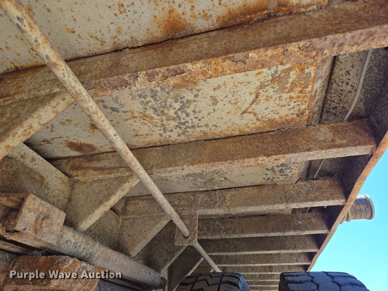 image for item EJ8717 2008 International 7400 dump truck