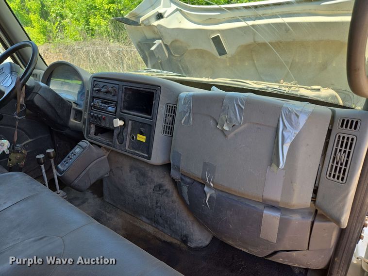 image for item EJ8717 2008 International 7400 dump truck