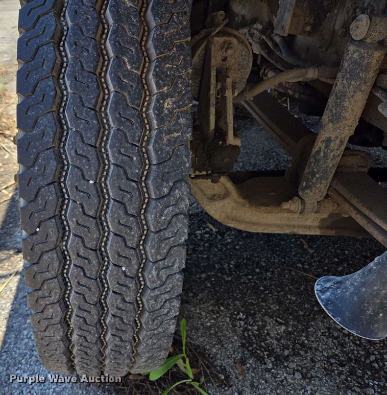 image for item EJ8717 2008 International 7400 dump truck