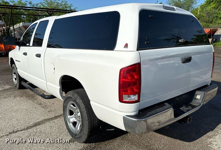 image for item EJ8720 2005 Dodge Ram 1500 Quad Cab pickup truck