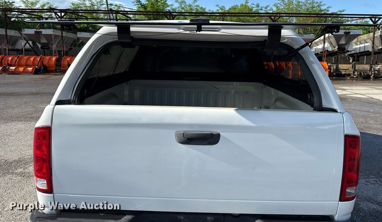 image for item EJ8720 2005 Dodge Ram 1500 Quad Cab pickup truck