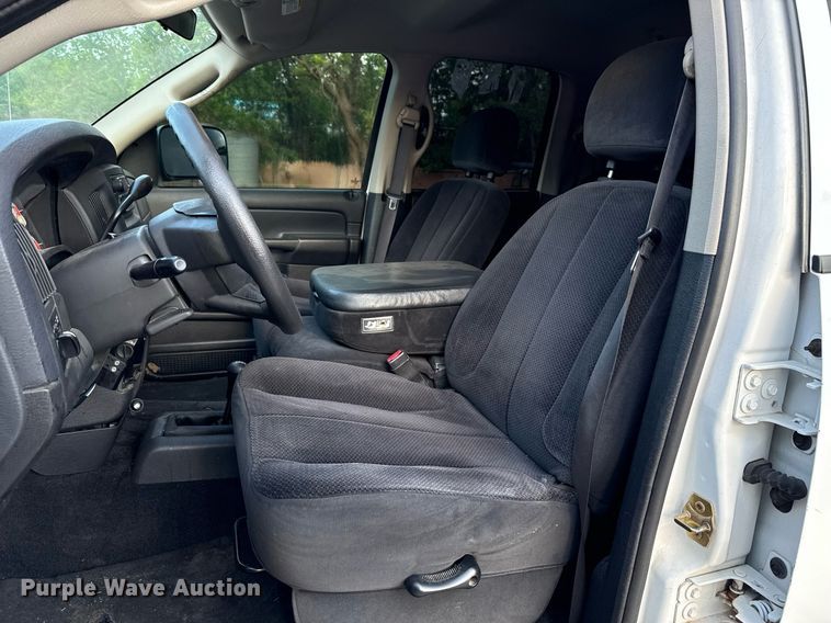 image for item EJ8720 2005 Dodge Ram 1500 Quad Cab pickup truck